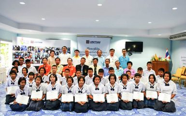 Unithai Shipyard presents certificates to WLC students in Vocational Training Programme