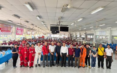 Unithai Shipyard & Engineering Ltd. Welcomes Alumni Club Officials and Students from  Pre-Engineering School King Mongkut’s University of Technology North Bangkok visit shipyard