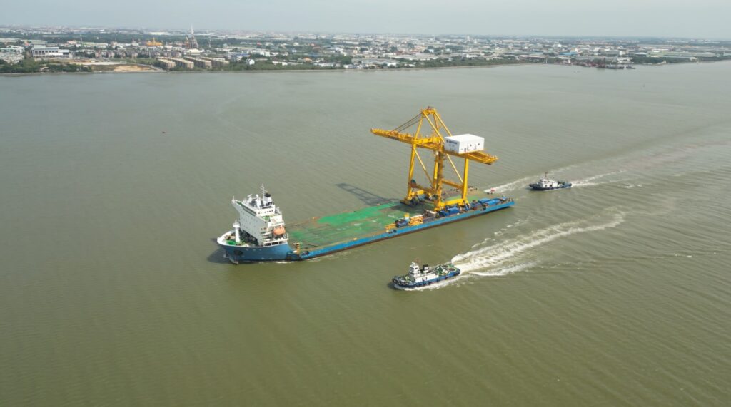 Unithai Container Terminal enhances its shoreside operation with New Ship-To-Shore Crane from HuaDong Heavy Machinery Co., Ltd. (HDHM)